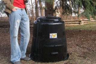 backyard-composter-1